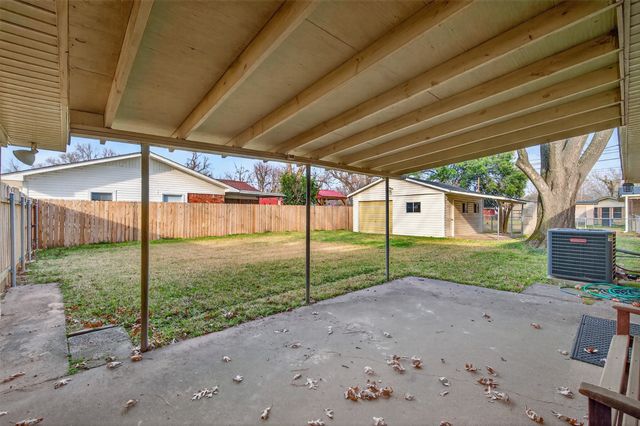 1601 Shady Grove Drive, Bossier City, LA 71112