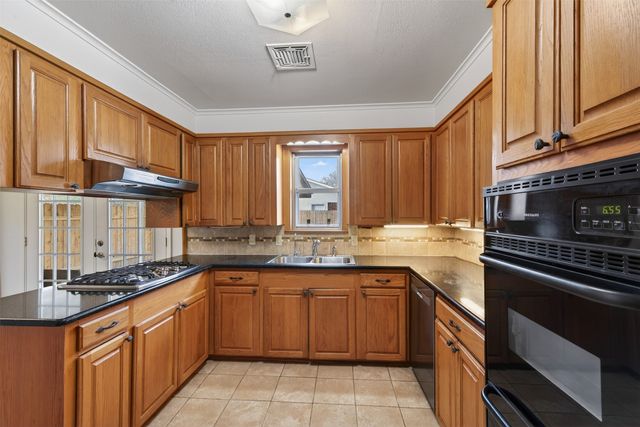 1601 Shady Grove Drive, Bossier City, LA 71112