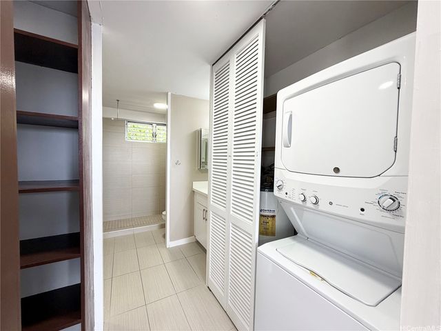 4970 Kilauea Avenue 405, Honolulu, HI 96816