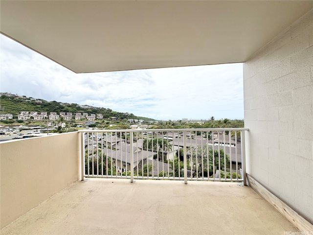 4970 Kilauea Avenue 405, Honolulu, HI 96816