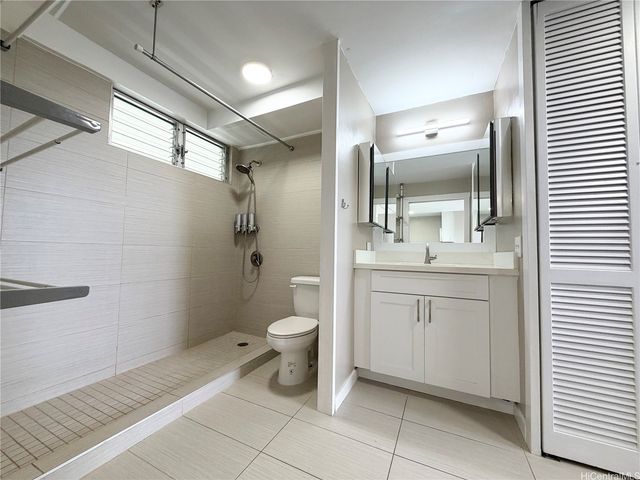 4970 Kilauea Avenue 405, Honolulu, HI 96816