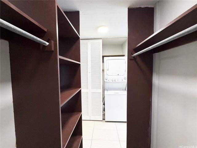 4970 Kilauea Avenue 405, Honolulu, HI 96816