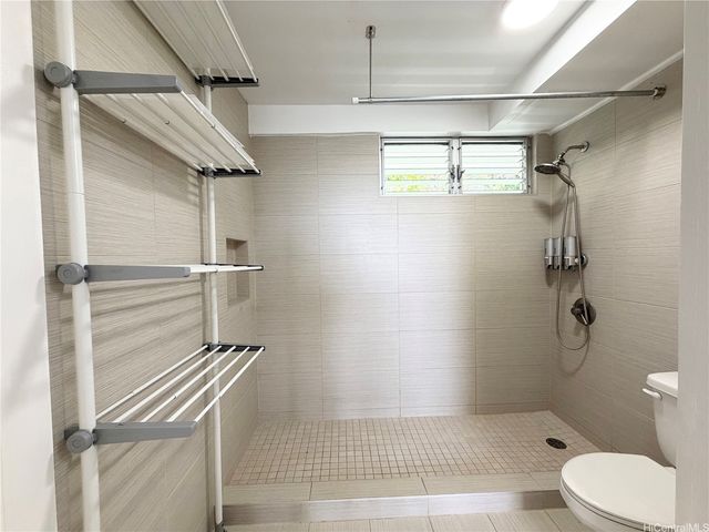 4970 Kilauea Avenue 405, Honolulu, HI 96816