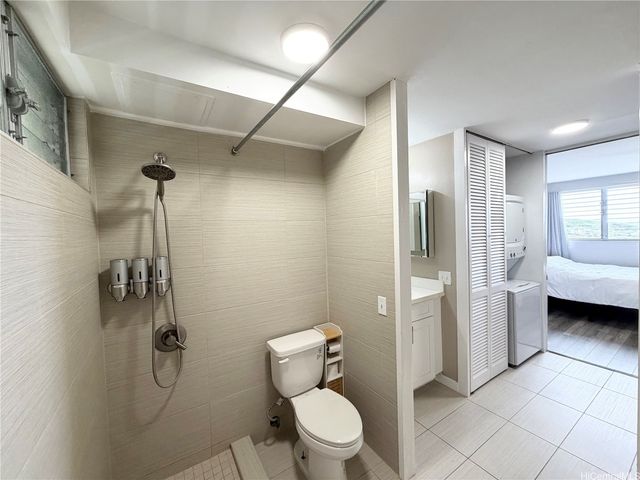 4970 Kilauea Avenue 405, Honolulu, HI 96816