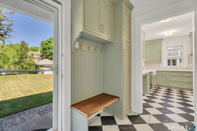 84 Alden Avenue, New Haven, CT 06515