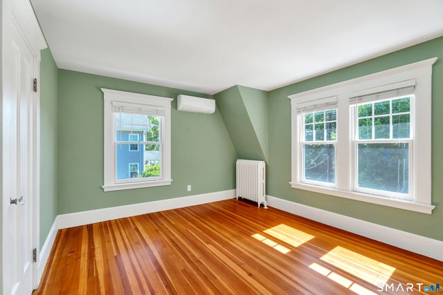84 Alden Avenue, New Haven, CT 06515
