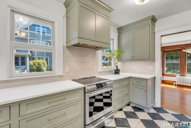 84 Alden Avenue, New Haven, CT 06515