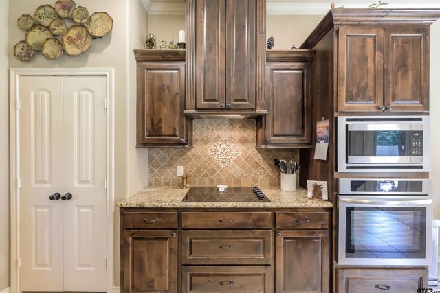 181 County Road 2321, Mineola, TX 75773