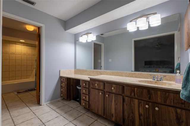 7913 PINEGLEN COURT 34, Sarasota, FL 34238
