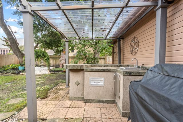 3511 Shanemoss Court, Houston, TX 77068