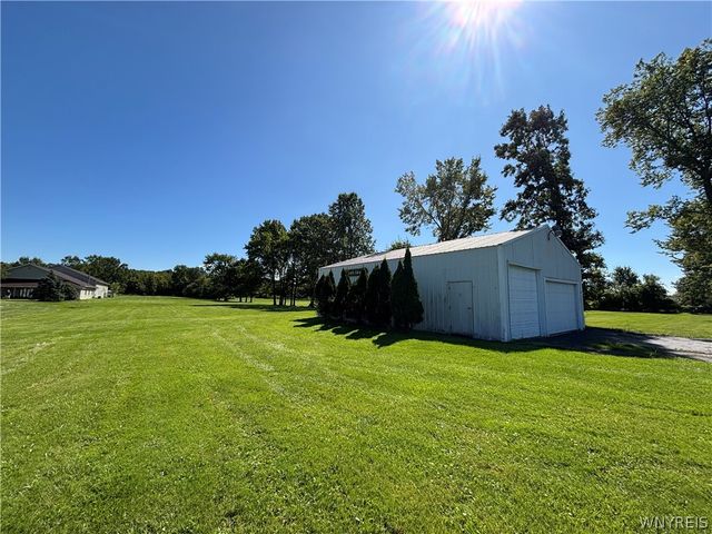 6603 South Transit Road, Lockport Town, NY 14094
