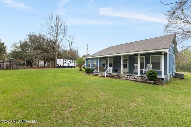 24 Angel Place, Poplarville, MS 39470