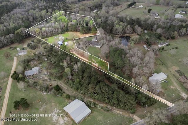 24 Angel Place, Poplarville, MS 39470