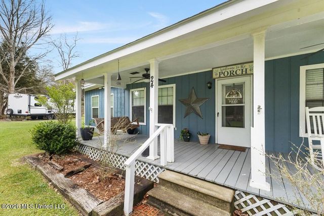 24 Angel Place, Poplarville, MS 39470