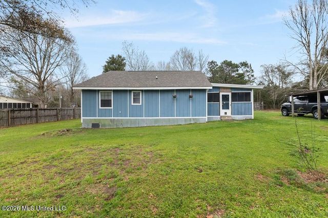 24 Angel Place, Poplarville, MS 39470