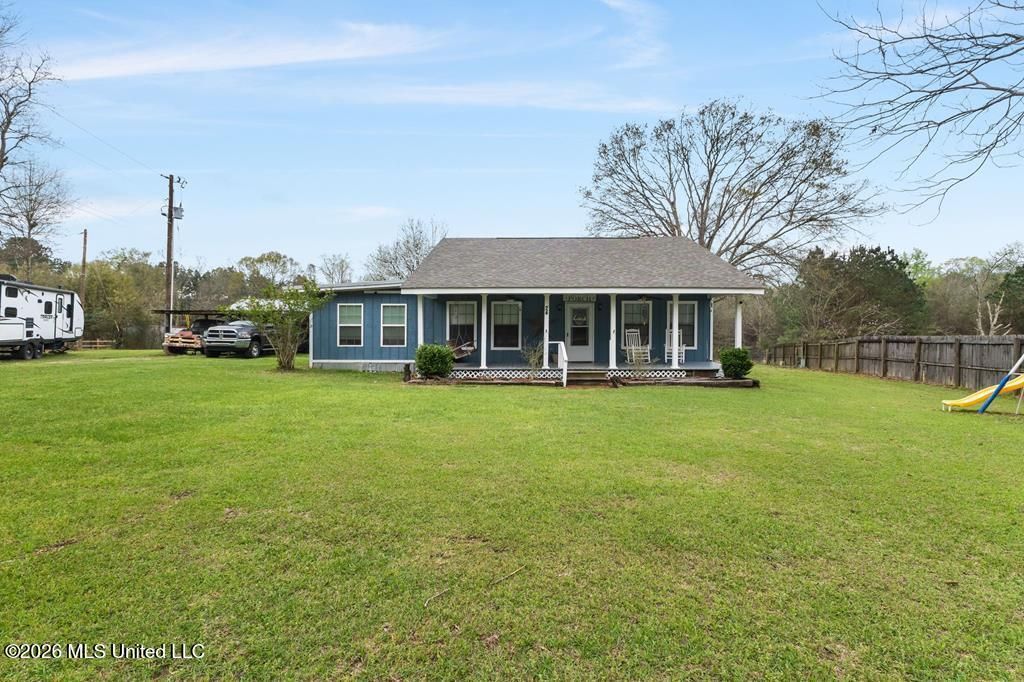24 Angel Place, Poplarville, MS 39470