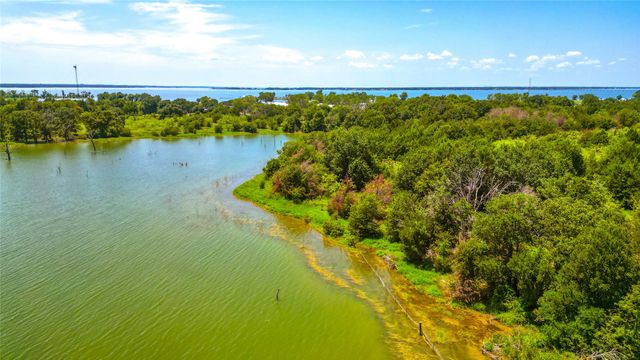 1995 SE County Road 3310, Kerens, TX 75144