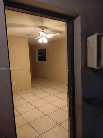 650 NW 28th St, Miami, FL 33127