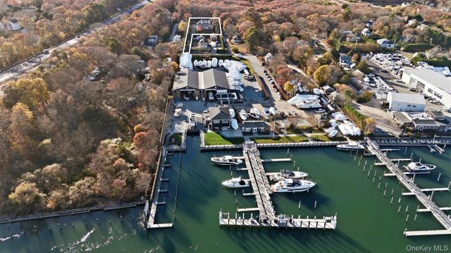 33A Newtown Road, Hampton Bays, NY 11946