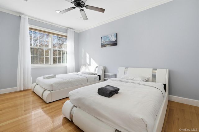 33A Newtown Road, Hampton Bays, NY 11946