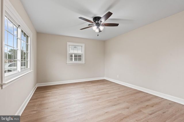 66 CHESTERFIELD DR, New Castle, DE 19720