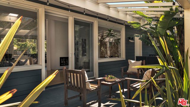 6750 Fernhill Drive, Malibu, CA 90265