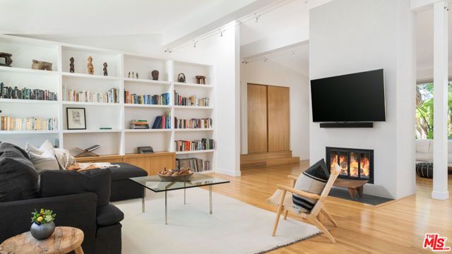 6750 Fernhill Drive, Malibu, CA 90265