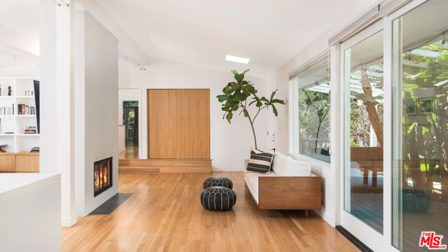 6750 Fernhill Drive, Malibu, CA 90265