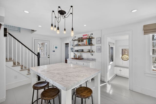 1 Atlantic Ave, Provincetown, MA 02657