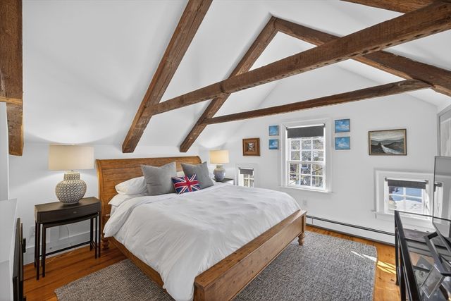 1 Atlantic Ave, Provincetown, MA 02657