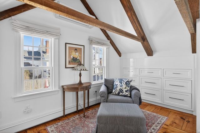 1 Atlantic Ave, Provincetown, MA 02657