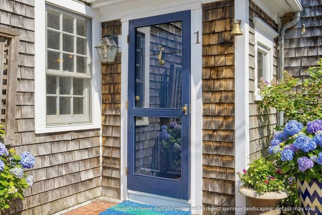 1 Atlantic Ave, Provincetown, MA 02657