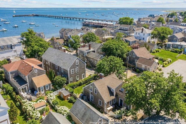1 Atlantic Ave, Provincetown, MA 02657
