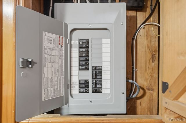 94 Danbury Drive, Cheektowaga, NY 14225