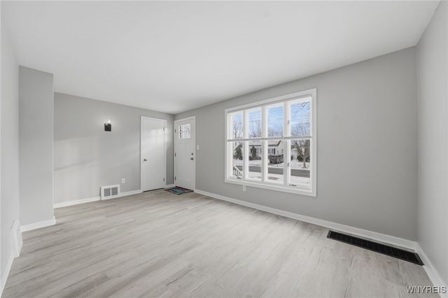 94 Danbury Drive, Cheektowaga, NY 14225