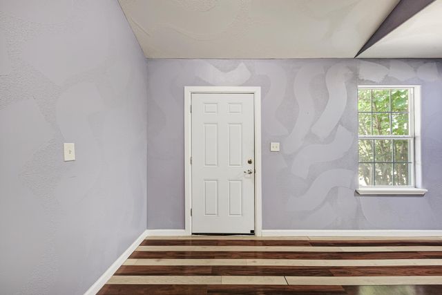 2785 N Main ST B, Bastrop, TX 78602