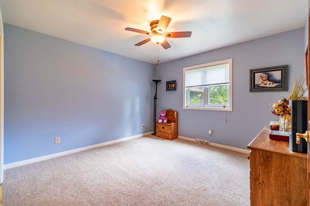 2365 N Four Seasons Court, Crown Point, IN 46307