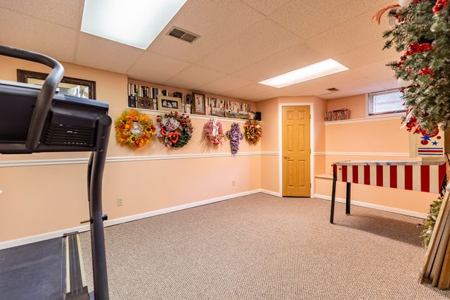 2365 N Four Seasons Court, Crown Point, IN 46307