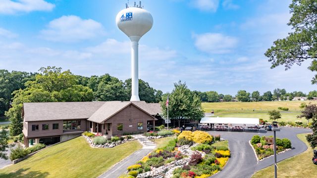 2365 N Four Seasons Court, Crown Point, IN 46307