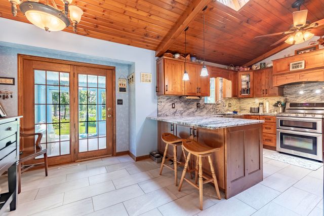 2365 N Four Seasons Court, Crown Point, IN 46307