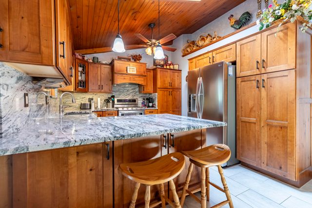 2365 N Four Seasons Court, Crown Point, IN 46307