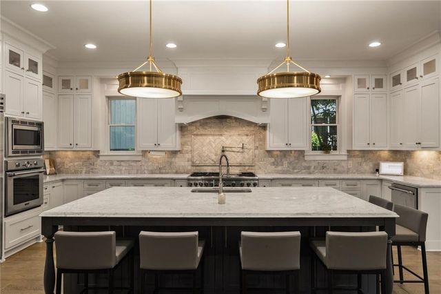 4667 Dudley Lane, Atlanta, GA 30327