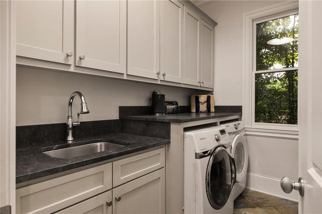 4667 Dudley Lane, Atlanta, GA 30327