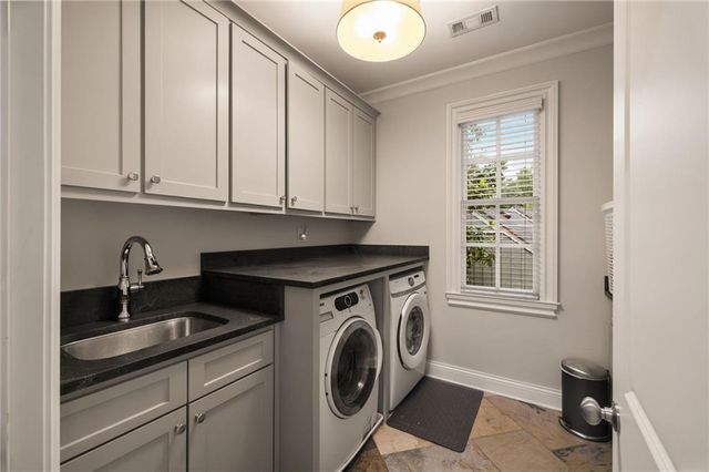 4667 Dudley Lane, Atlanta, GA 30327