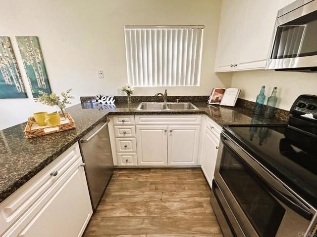 17159 W Bernardo Drive 103, San Diego, CA 92127