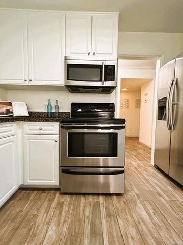 17159 W Bernardo Drive 103, San Diego, CA 92127