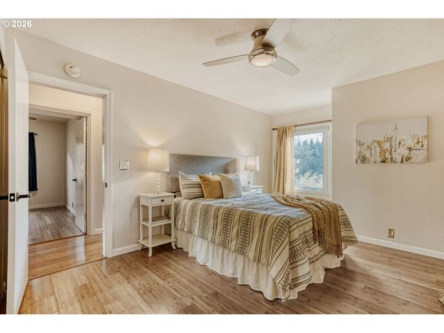 10709 Se 11TH Cir, Vancouver, WA 98664