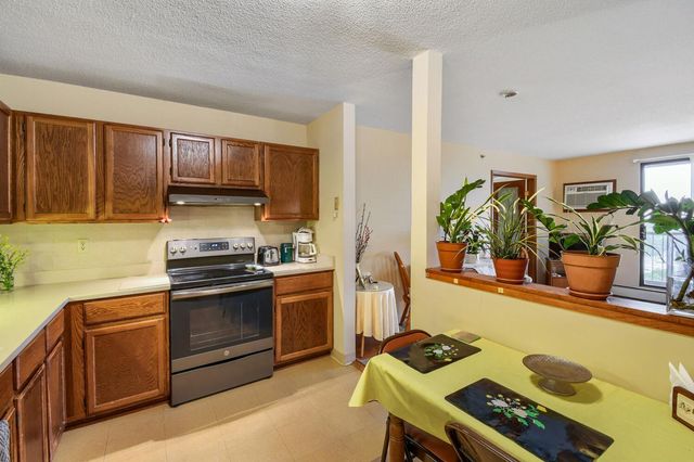6500 Woodlake Drive 1003, Richfield, MN 55423