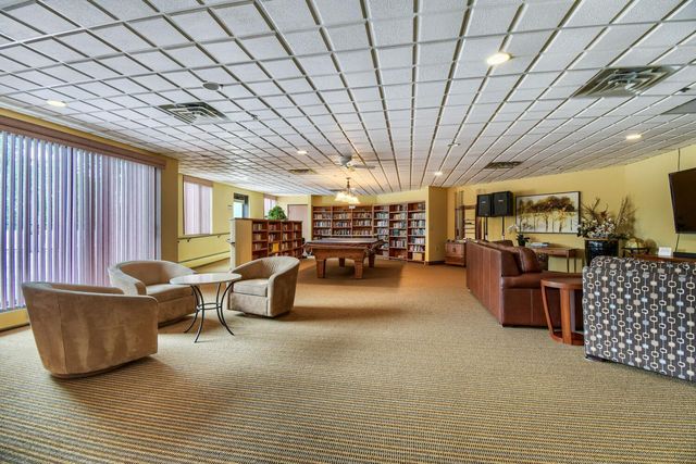 6500 Woodlake Drive 1003, Richfield, MN 55423