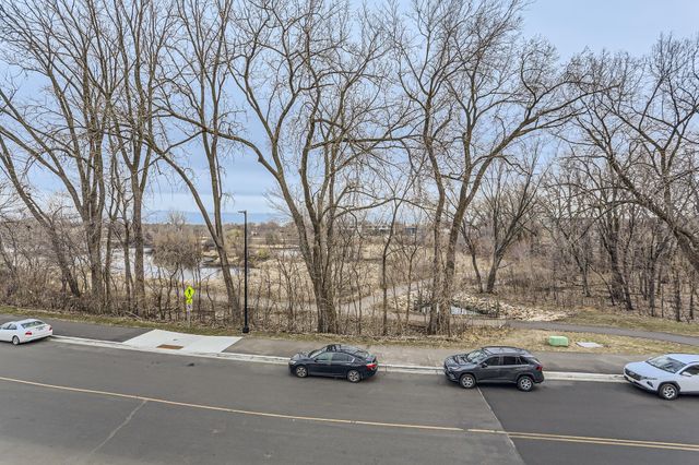 6500 Woodlake Drive 1003, Richfield, MN 55423